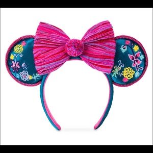 NWOT Encanto Minnie Mouse Ears Authentic